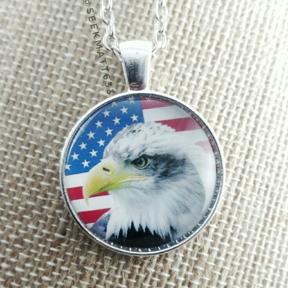 Eagle with American USA Flag Silver Necklace - Picture 4 of 4