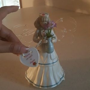 Meet your Posher, Estella