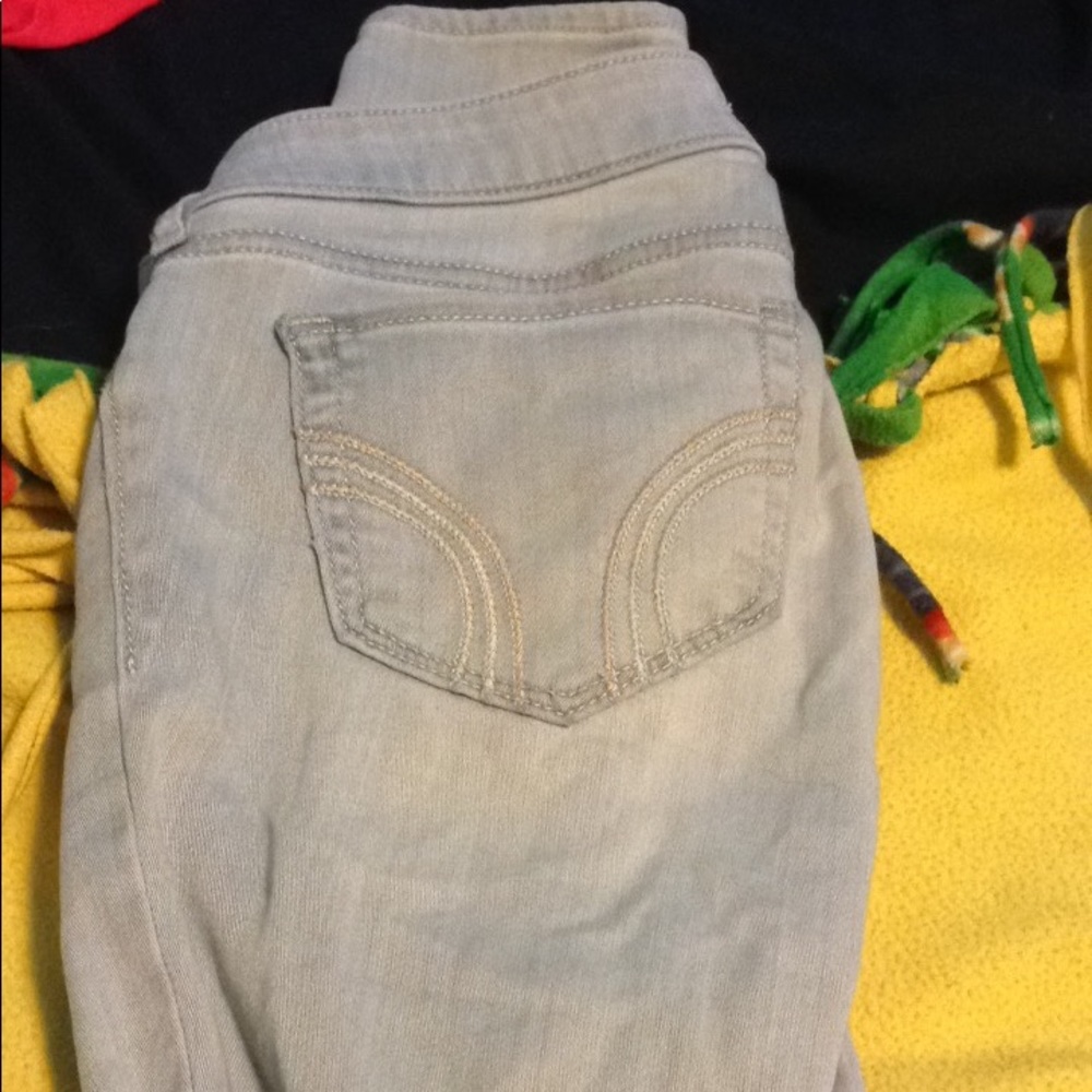 Hollister 7L