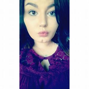 Meet your Posher, Alyssa