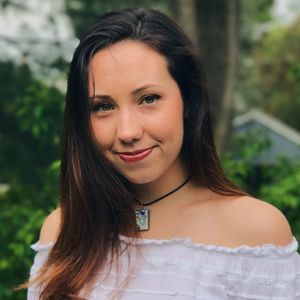 Meet your Posher, Elyse