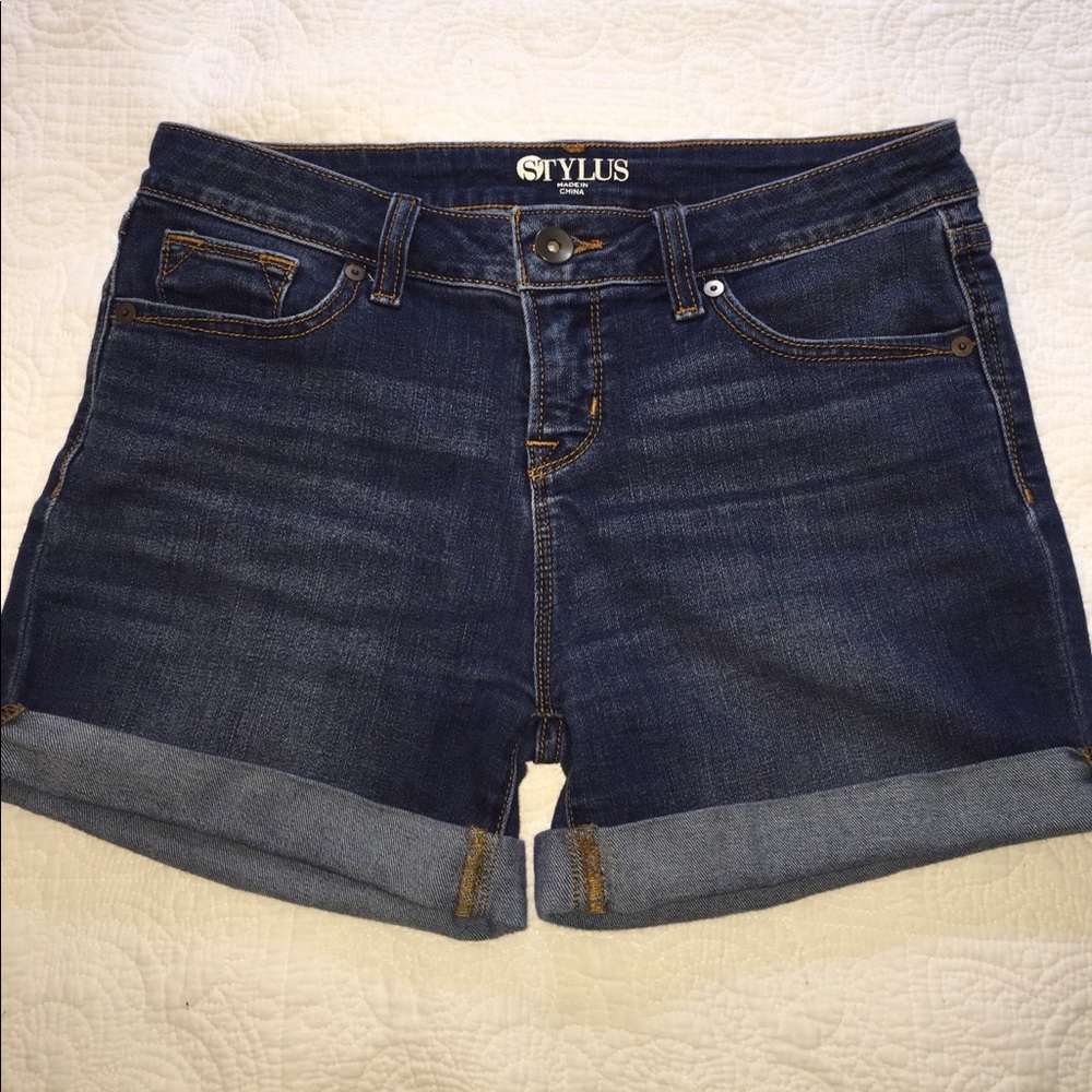 Rolled Jeans Shorts
