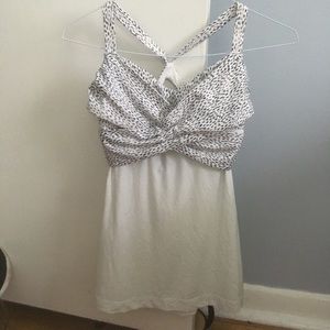 Lululemon tank- size 8