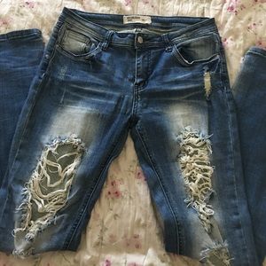 Encore distressed jeans