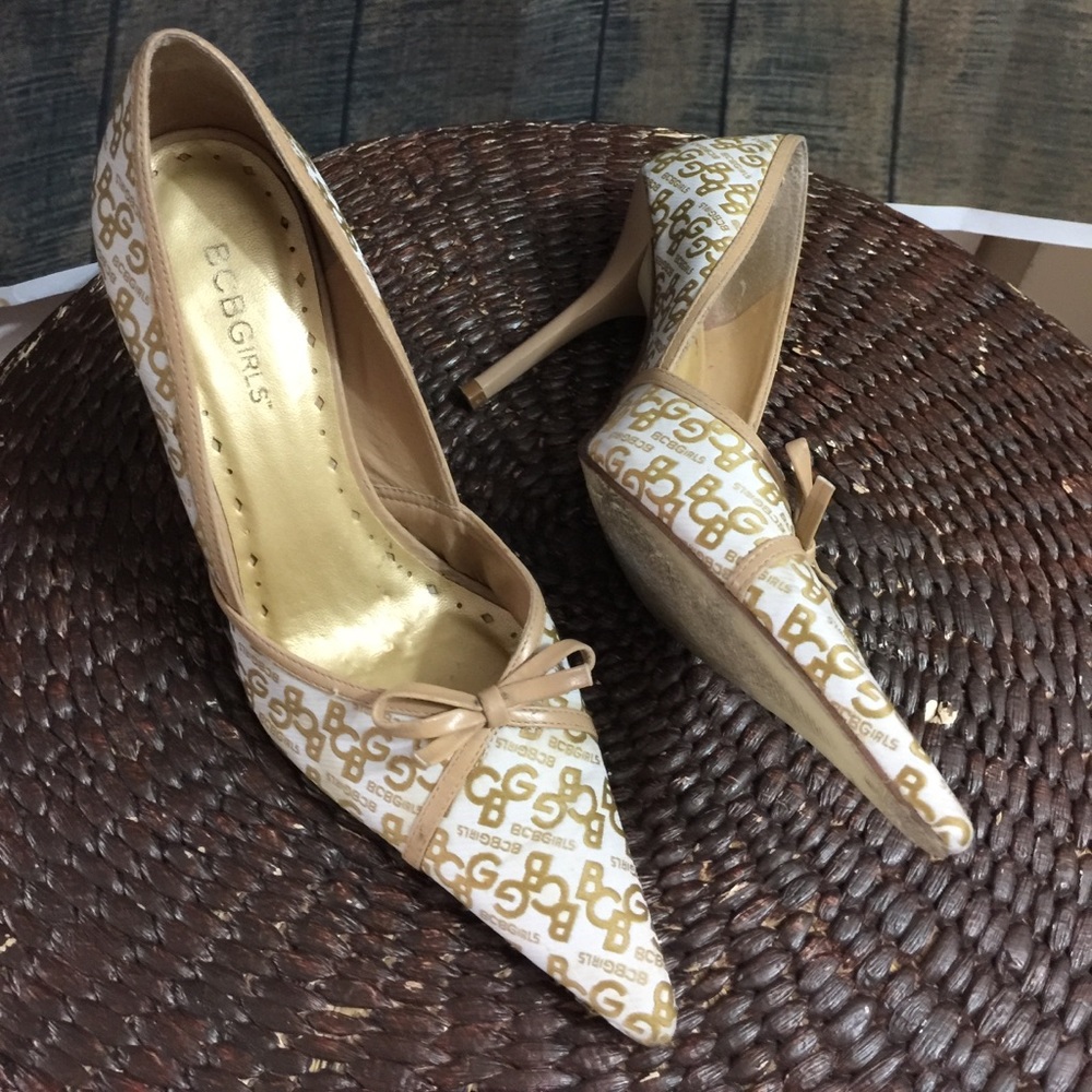 BCBGIRLS WOMEN 4" HEEL Shoe size 7B
