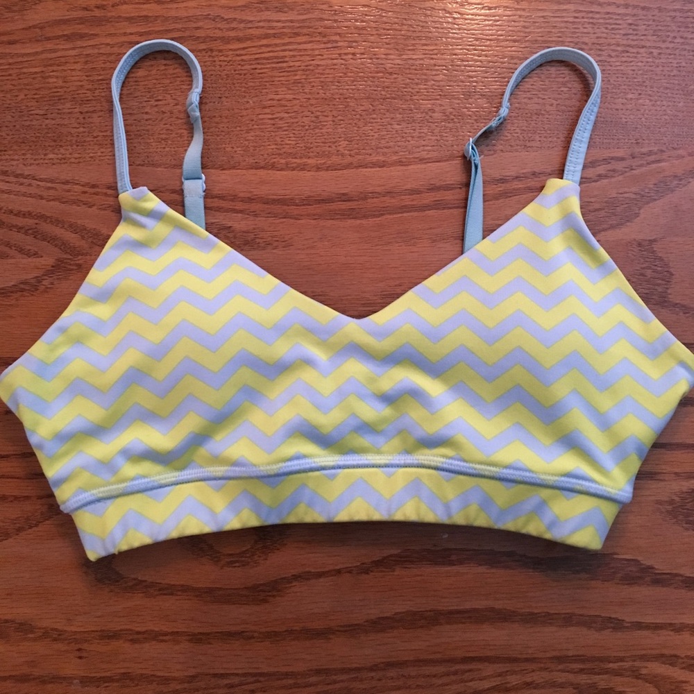 Sports bra