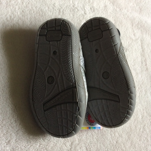 Sparkly silver shoes - Picture 3 of 4