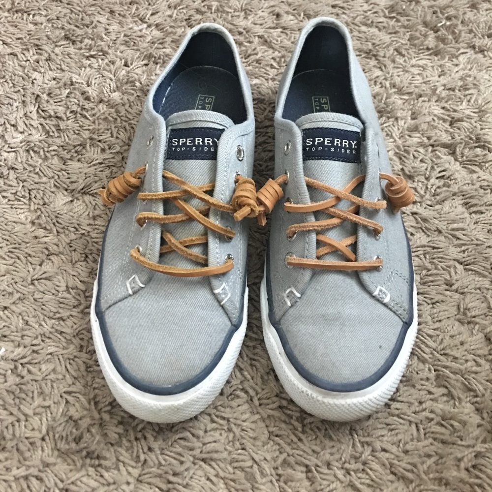 Size 6 Gray Sperry TopSiders