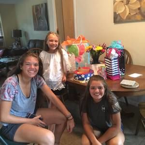 Meet your Posher, Brenda