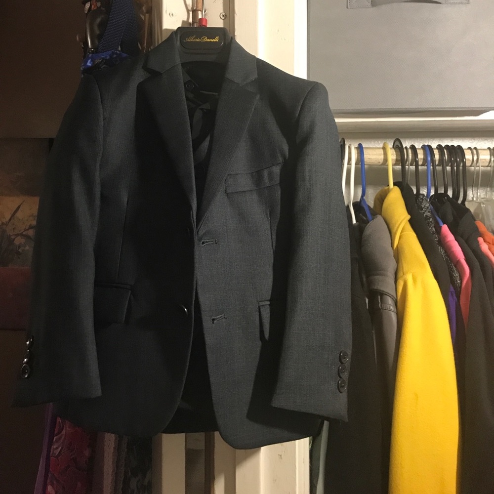 Kid's Alberto Danelli 4-T dress up suit