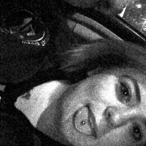 Meet your Posher, Alisha nicole