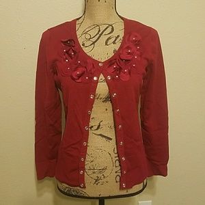 Light sweater maroon/red colored