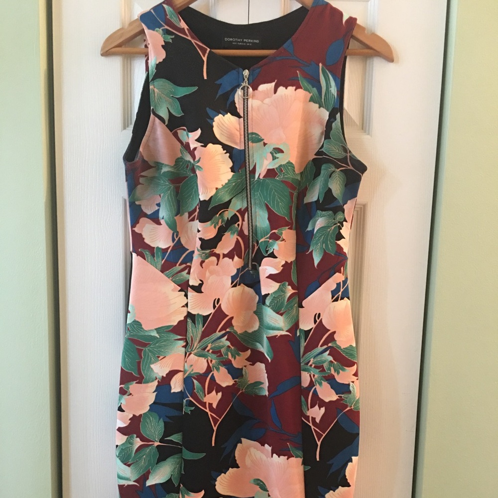 Dorthy Perkins floral dress size 8