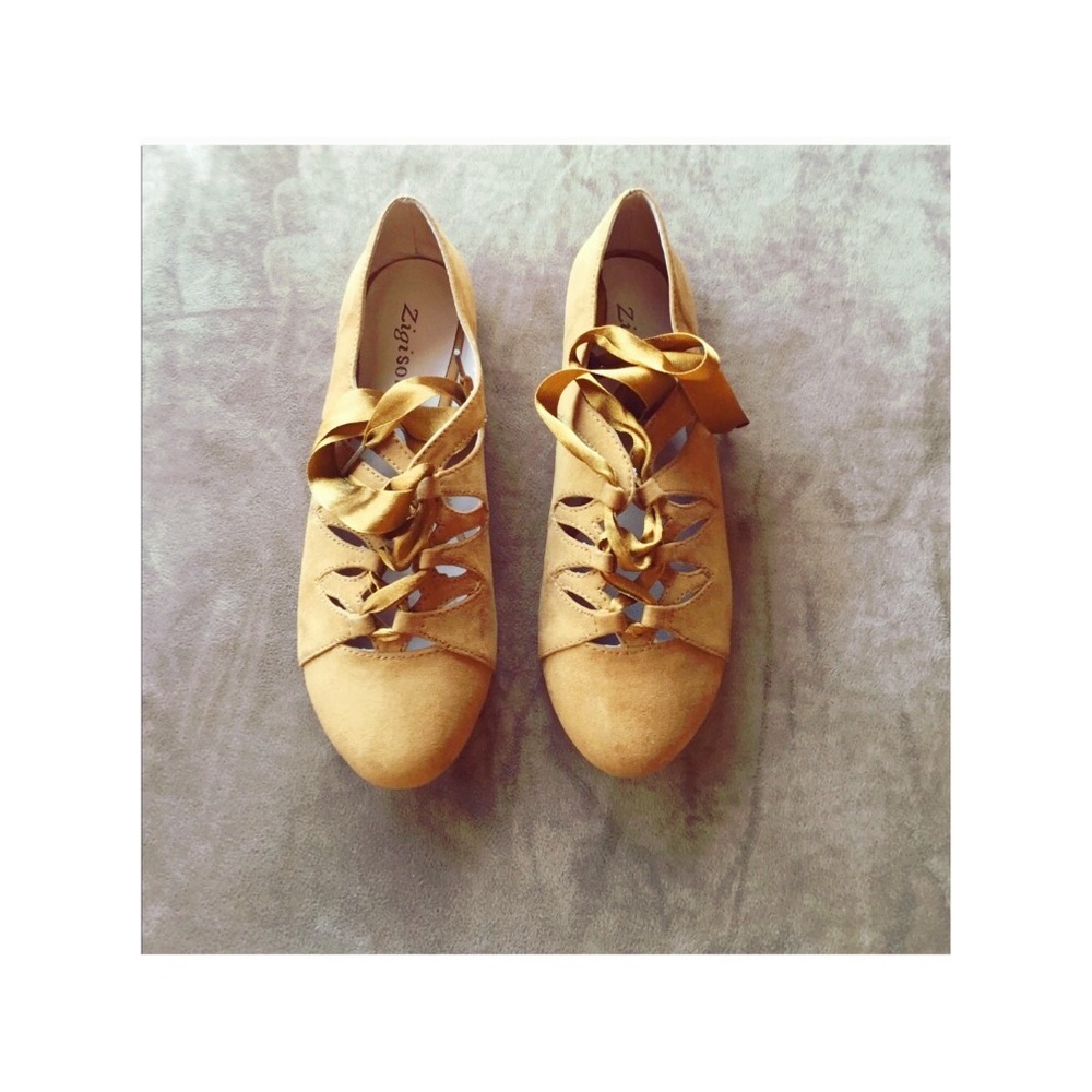Lace up flats Brand New 🎉