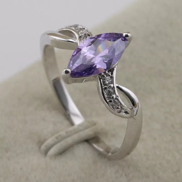 Boutique Jewelry - Classy Purple Amethyst Gemstone & Gold Filled Ring
