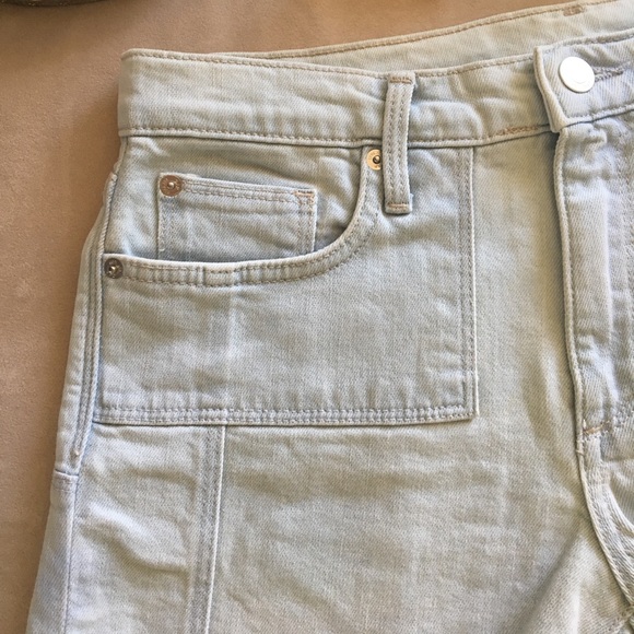 New w/tags Gap shorts - Picture 2 of 7