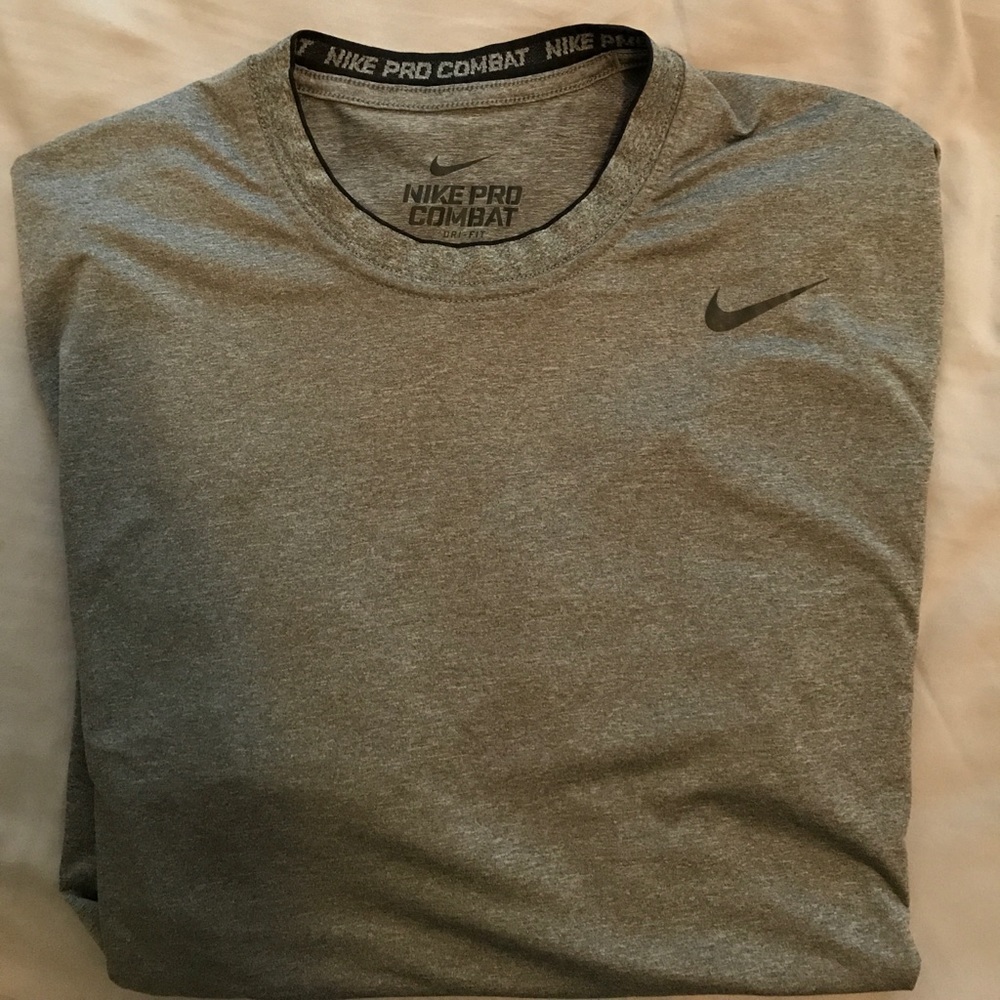 Nike Men's DriFit Pro Combat Fitted tee size L
