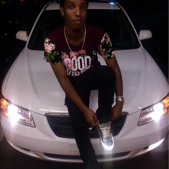 Meet your Posher, Larry - Picture 1 of 1