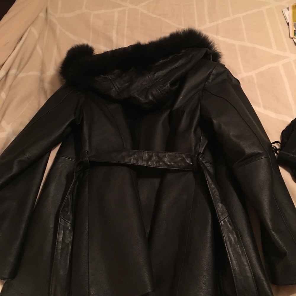 Leather jacket - Picture 2 of 2