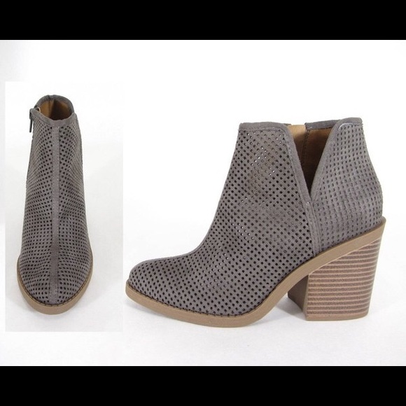 Adorable Gray Booties - Picture 3 of 4