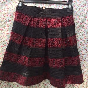 17inch (length) pleated skirt!