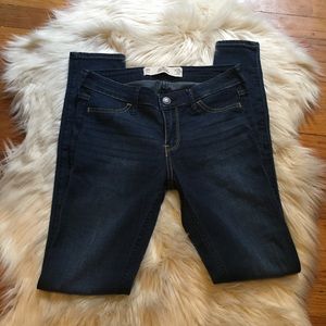 Hollister Jeans 0R 24