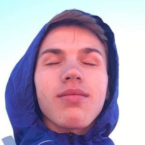 Meet your Posher, Travis