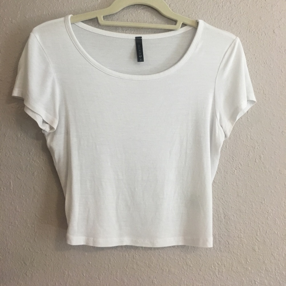 Short-sleeve Crop Top