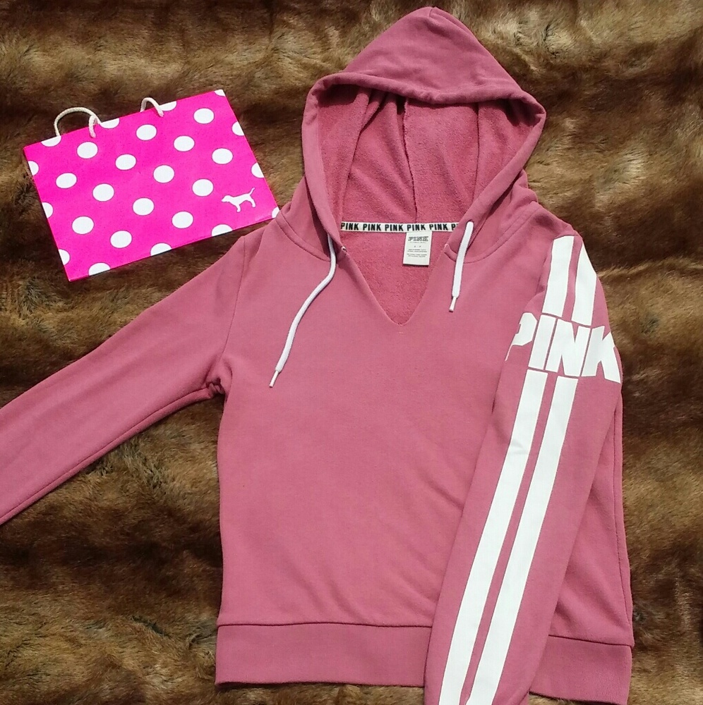 ❌SOLD ON MERC❌ Vs PINK hoodie