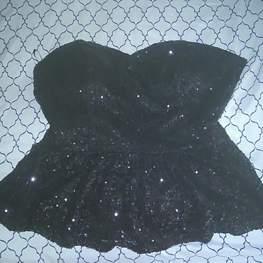 Strapless party tube top