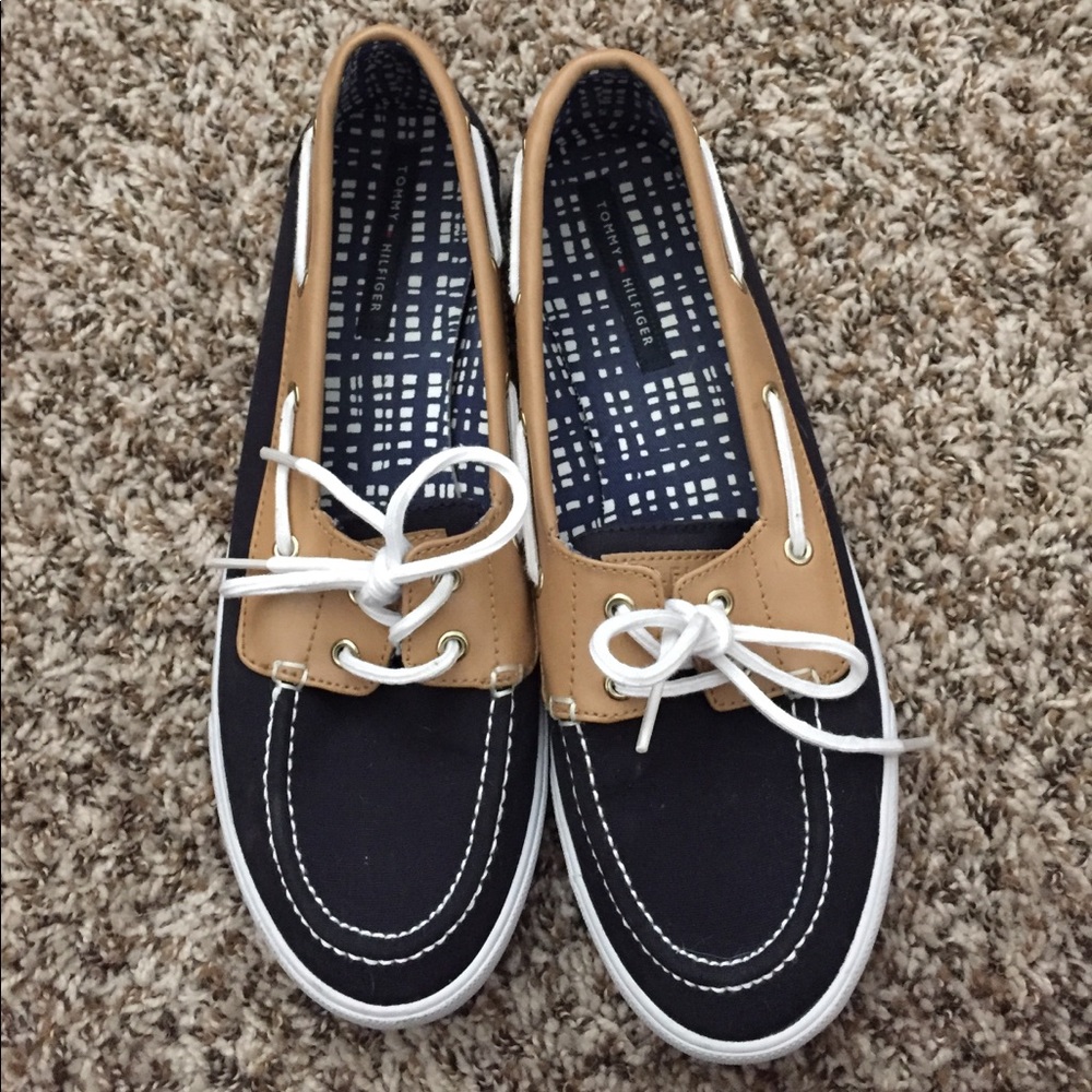 Tommy Hilfiger boat shoes