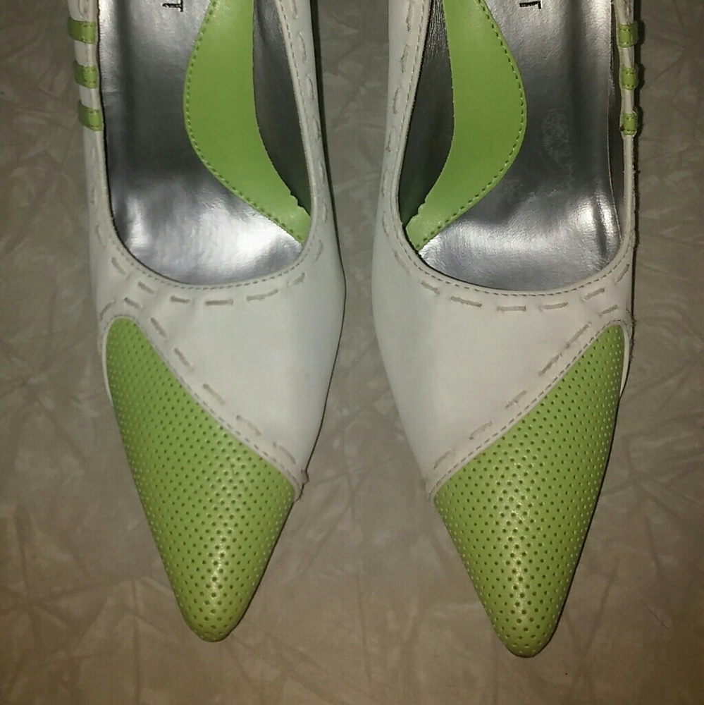 Charles Albert Green & White Heels Size 8.5