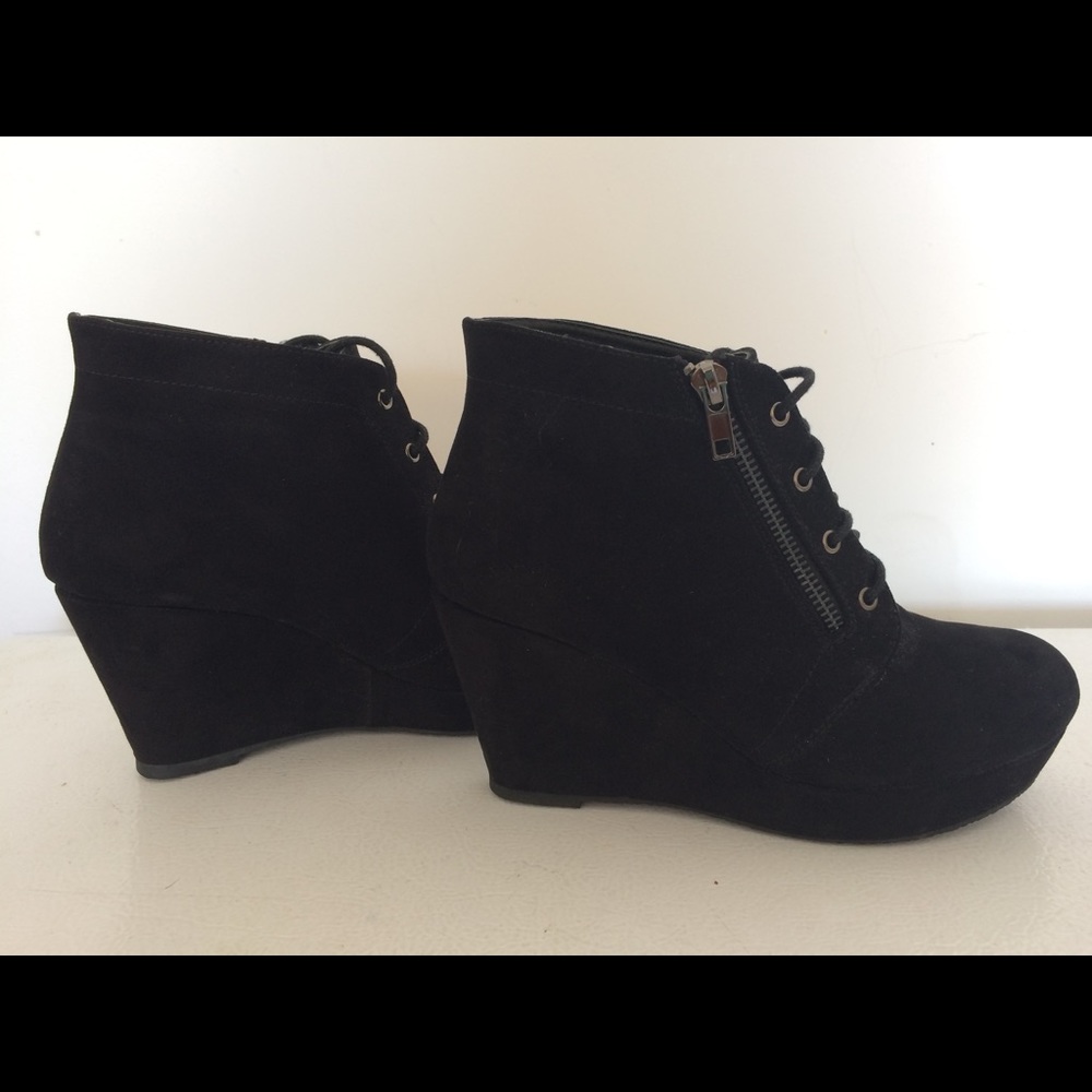 Black Zipper And Tie Booties