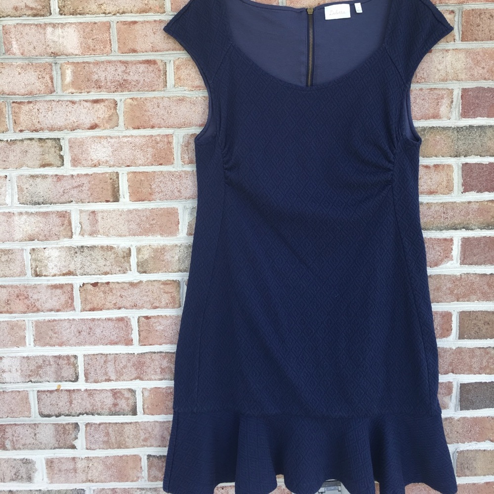 ✨SALE✨Anthropolgie Waved Flounce Dress Size Large