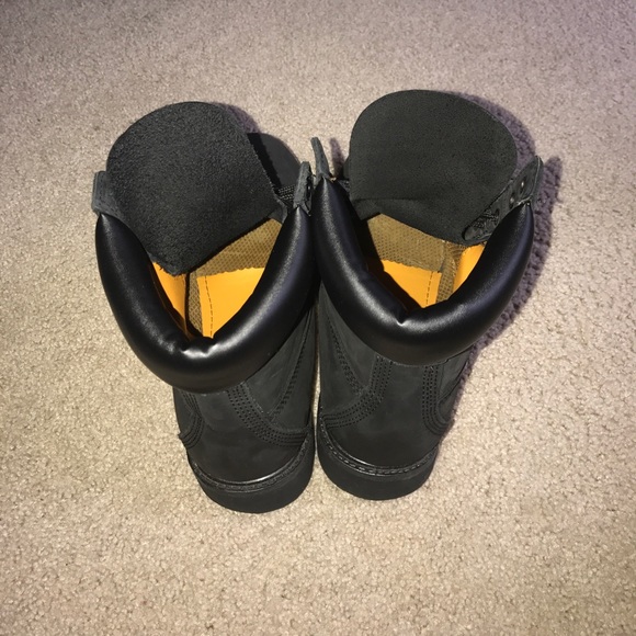 Black timberland boots