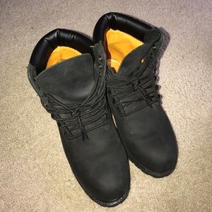 Black timberland boots