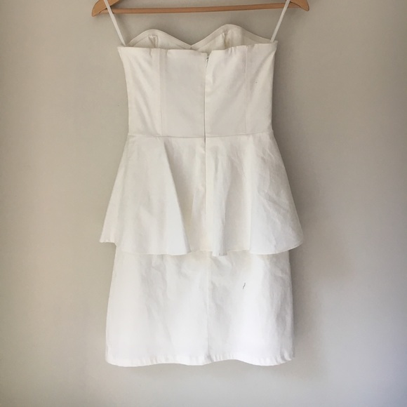 Julie Brown White Peplum Dress Size 0 - Picture 2 of 3