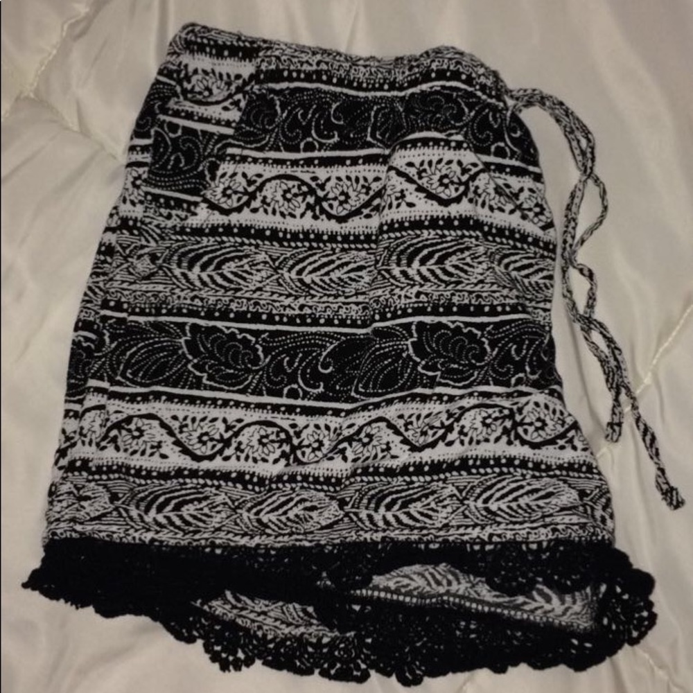 Patterned shorts