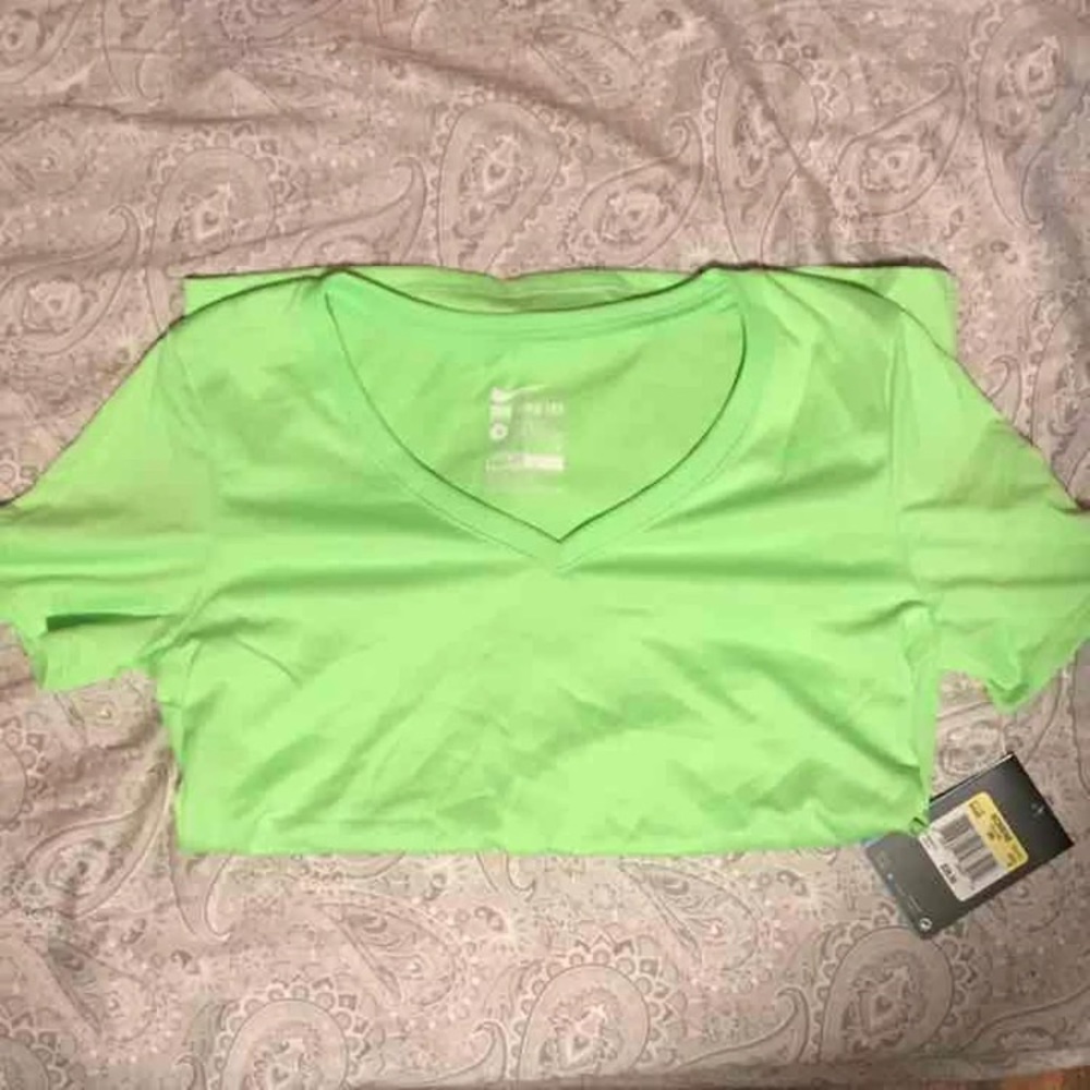 nike dri-fit tee.