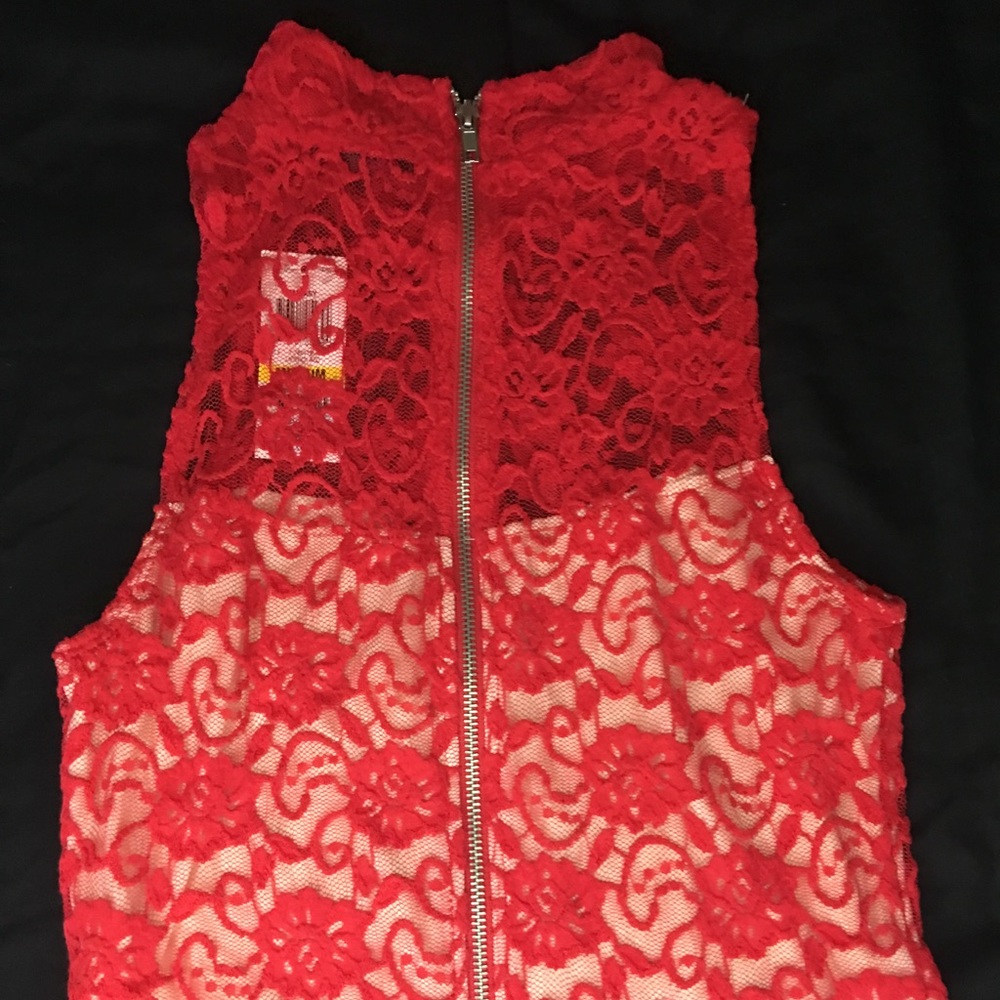 💥Red Lace top (BrandNew)💥