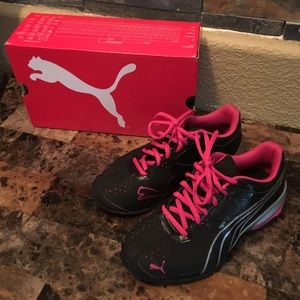 Women Puma sneakers