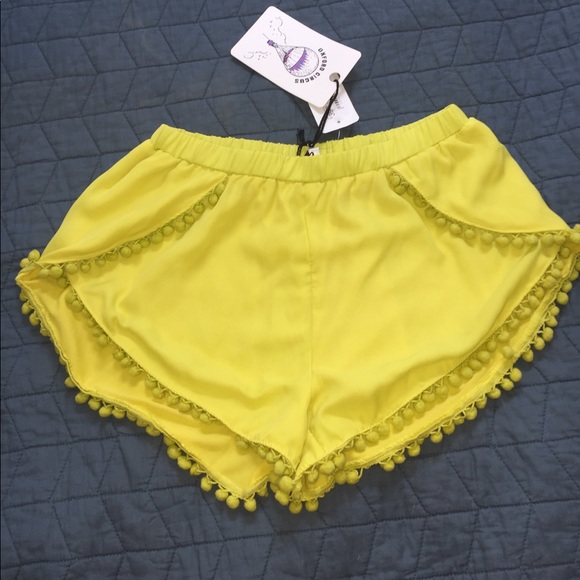 NWT PomPon Shorts - Picture 1 of 3
