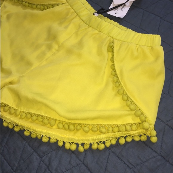 NWT PomPon Shorts - Picture 2 of 3