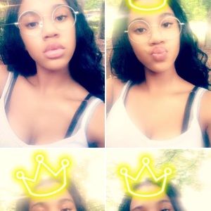 Meet your Posher, Makayla