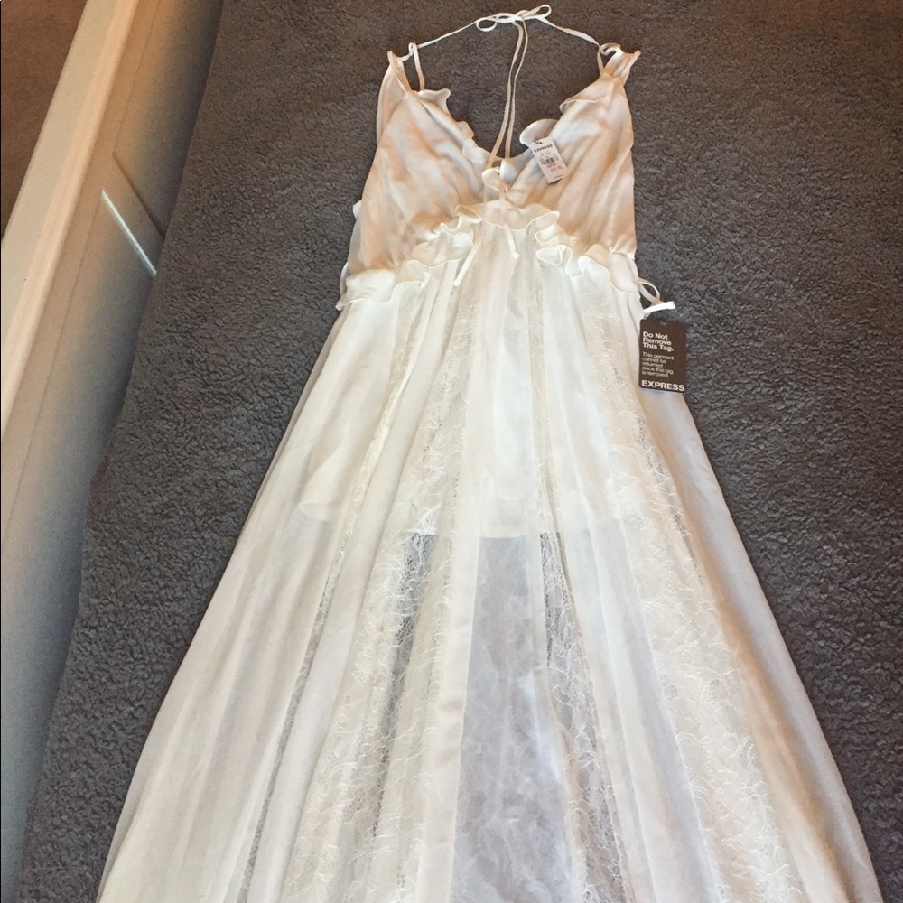 🎀💕🛍CLOSET CLEAR OUT Express NWT romper/dress XS