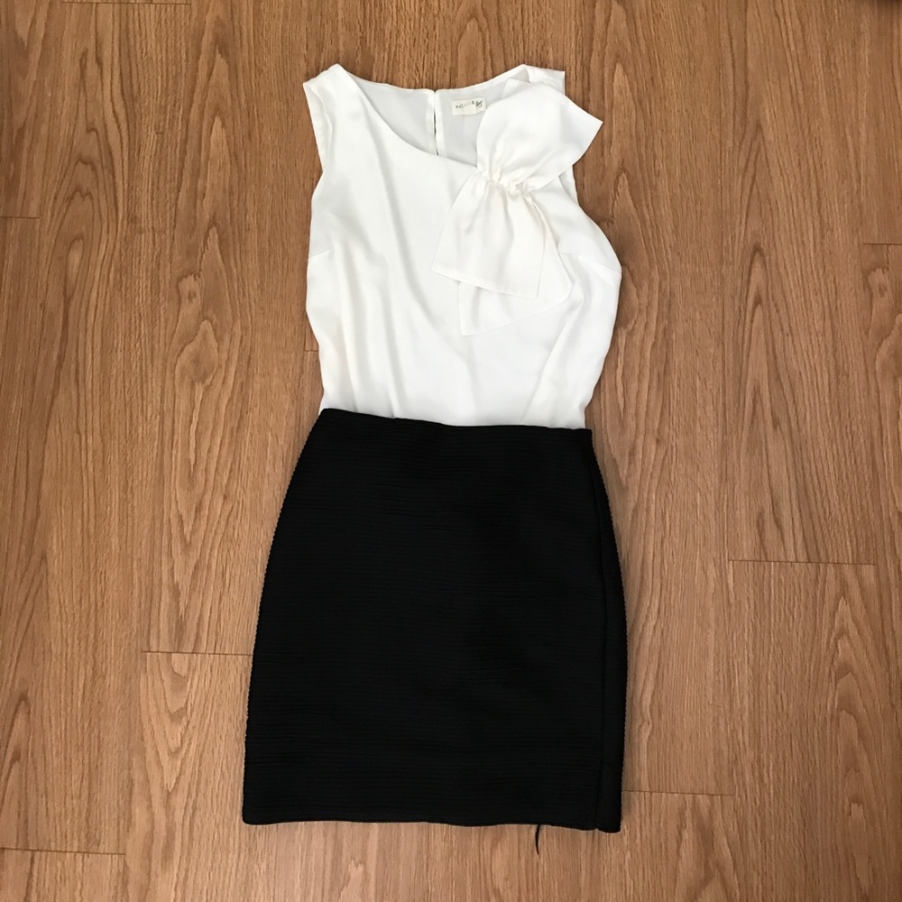 Pencil skirt