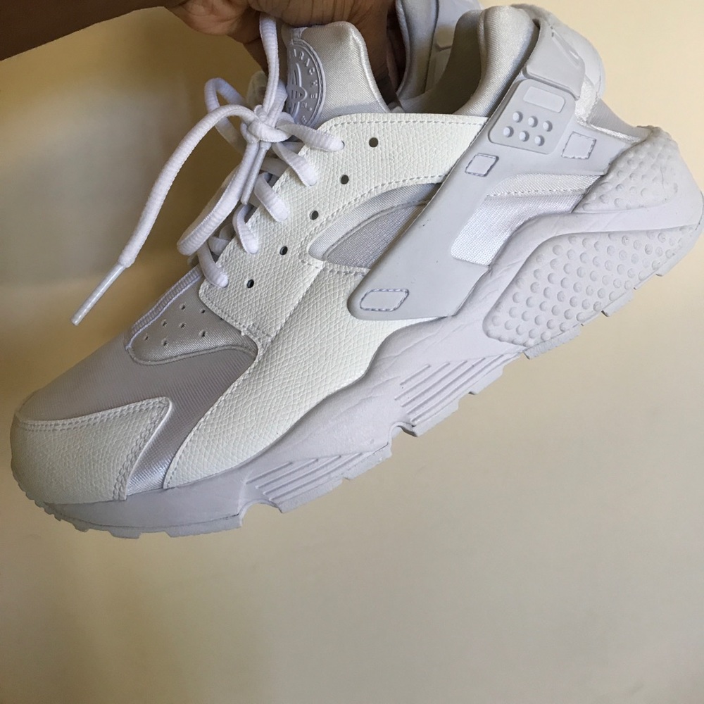 Womens Nike Huaraches