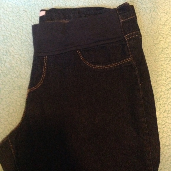 Jeans - Picture 2 of 4