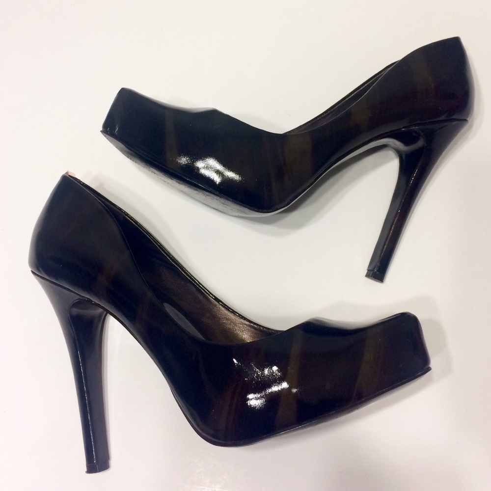💥💥🔥🔥Black and brown pumps by Jessica Simpson