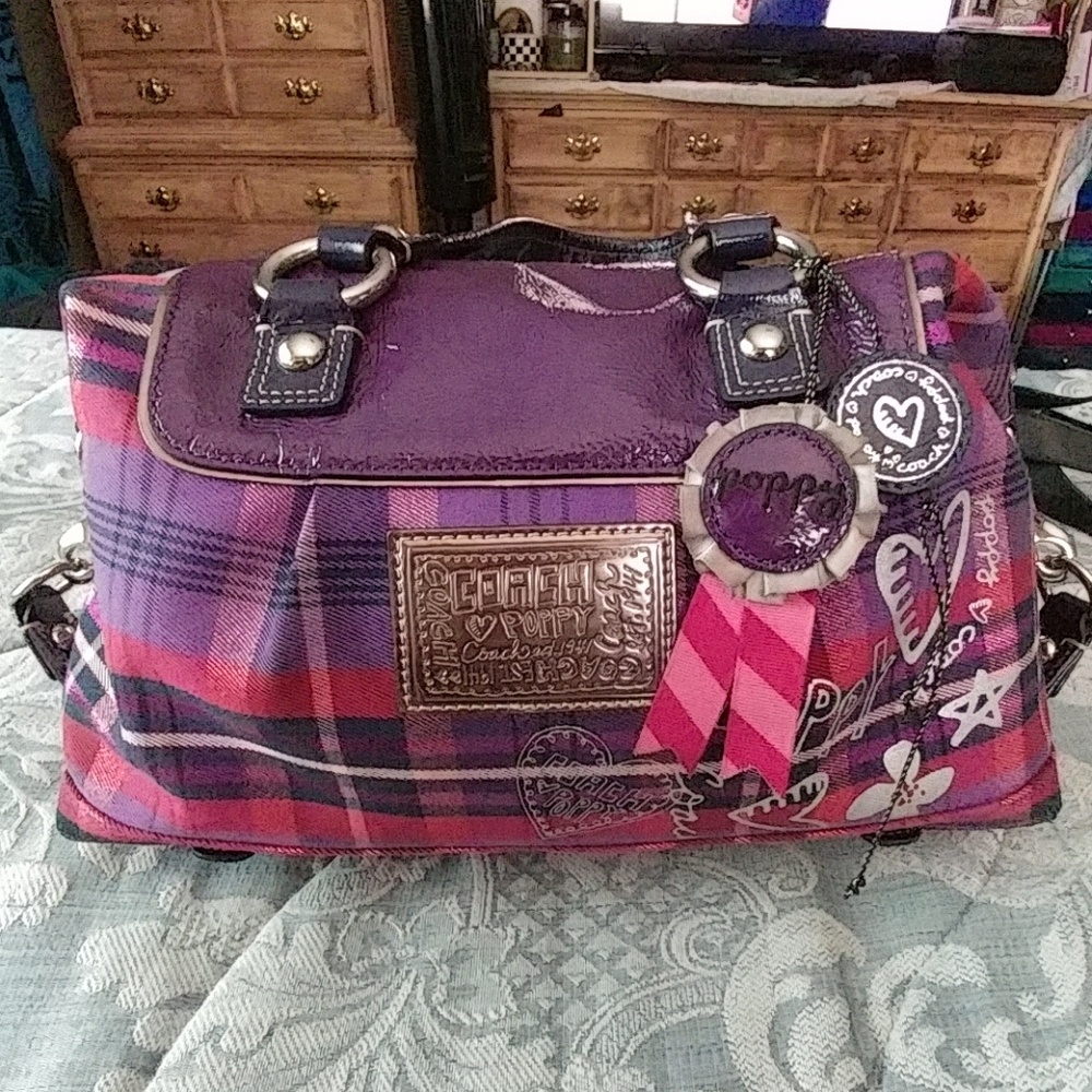 Coach poppy purse